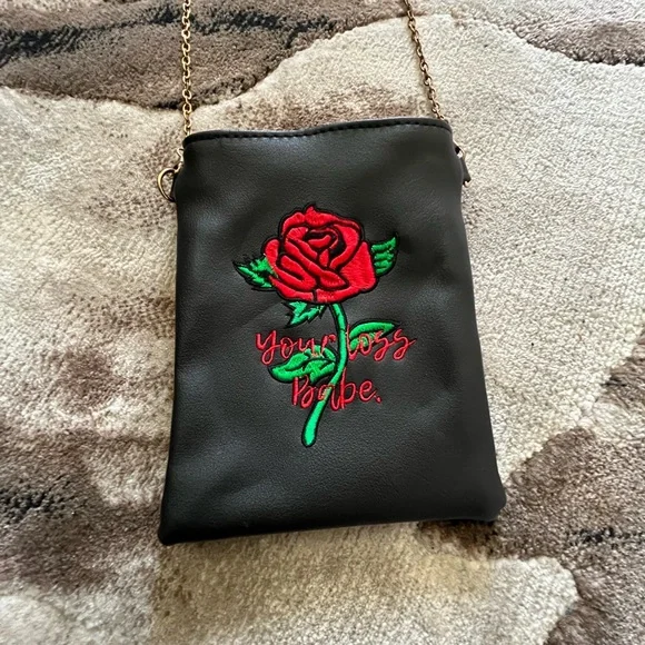 Crossbody - Picture 2 of 4